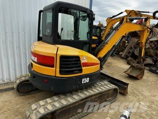 Bobcat E50 小型挖掘机