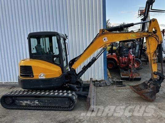 Bobcat E50 小型挖掘机