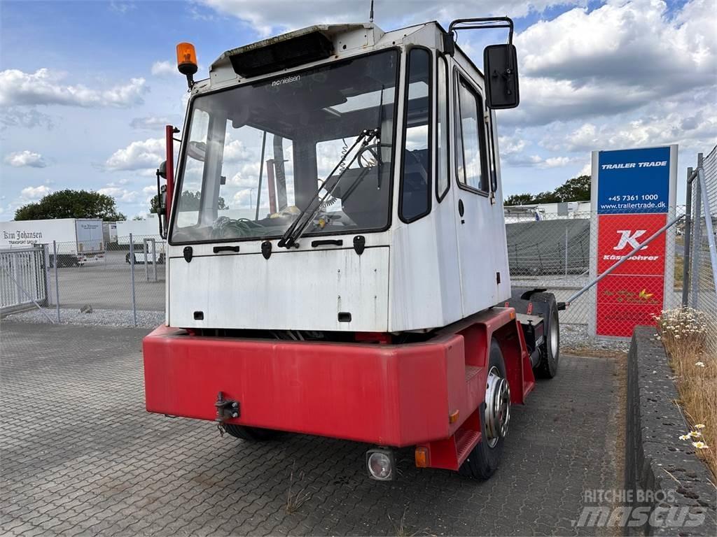 Mafi  牵引车