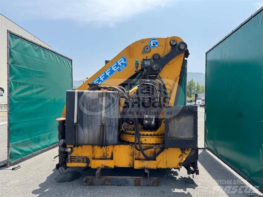 Effer 850 8S 随车折臂吊