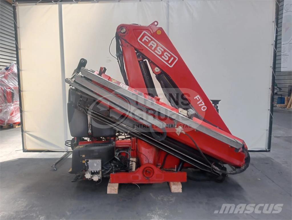 Fassi F170A.23 随车折臂吊