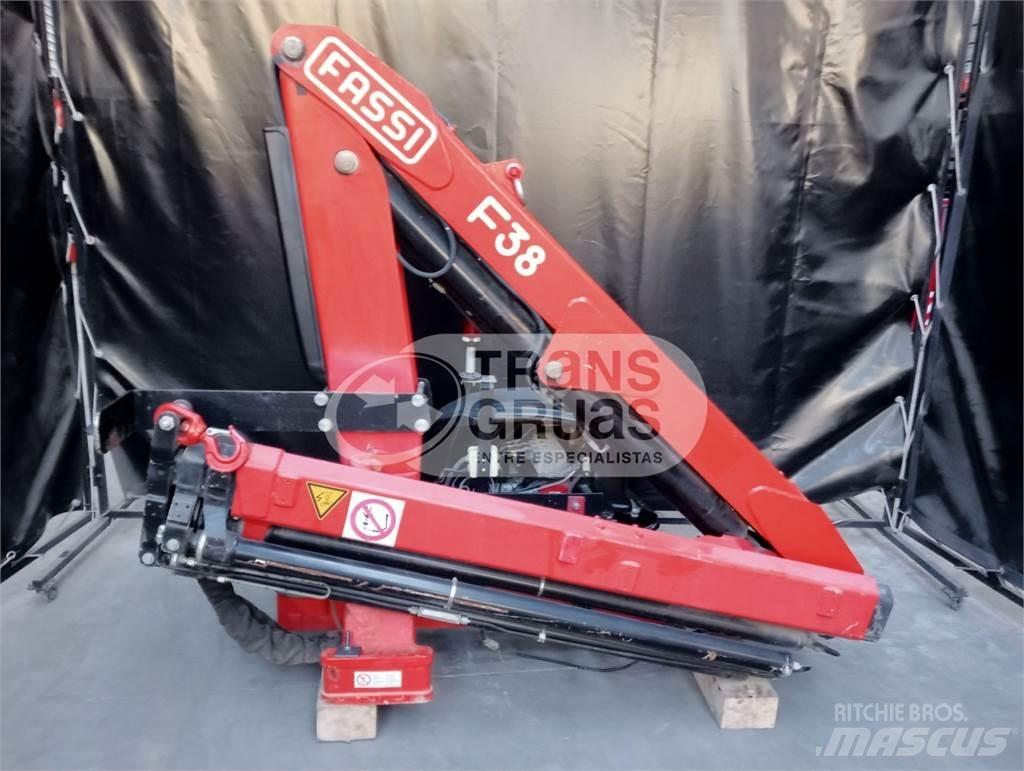 Fassi F38AF 随车折臂吊