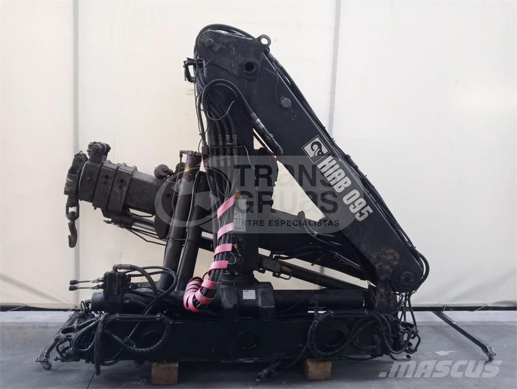Hiab 095-3 随车折臂吊