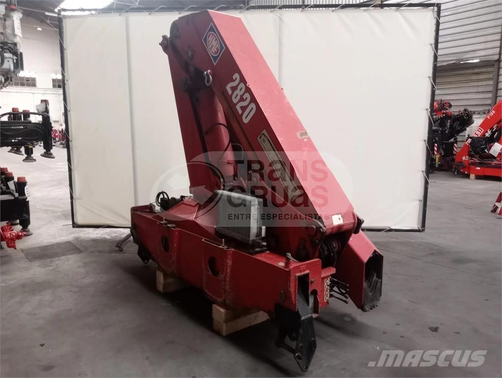 HMF 2823 K6 随车折臂吊