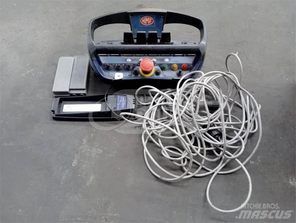 HMF 3000 K6 随车折臂吊