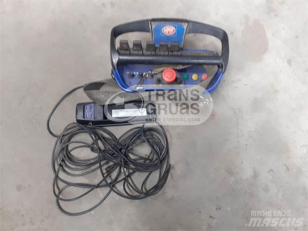 HMF 3720 K6 随车折臂吊