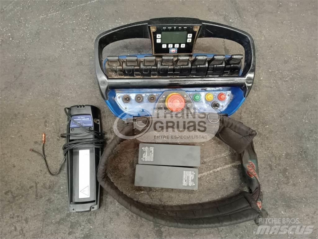 HMF 4020-K6 随车折臂吊