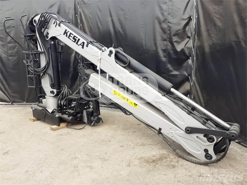 Kesla 2009L 起重机和装载机