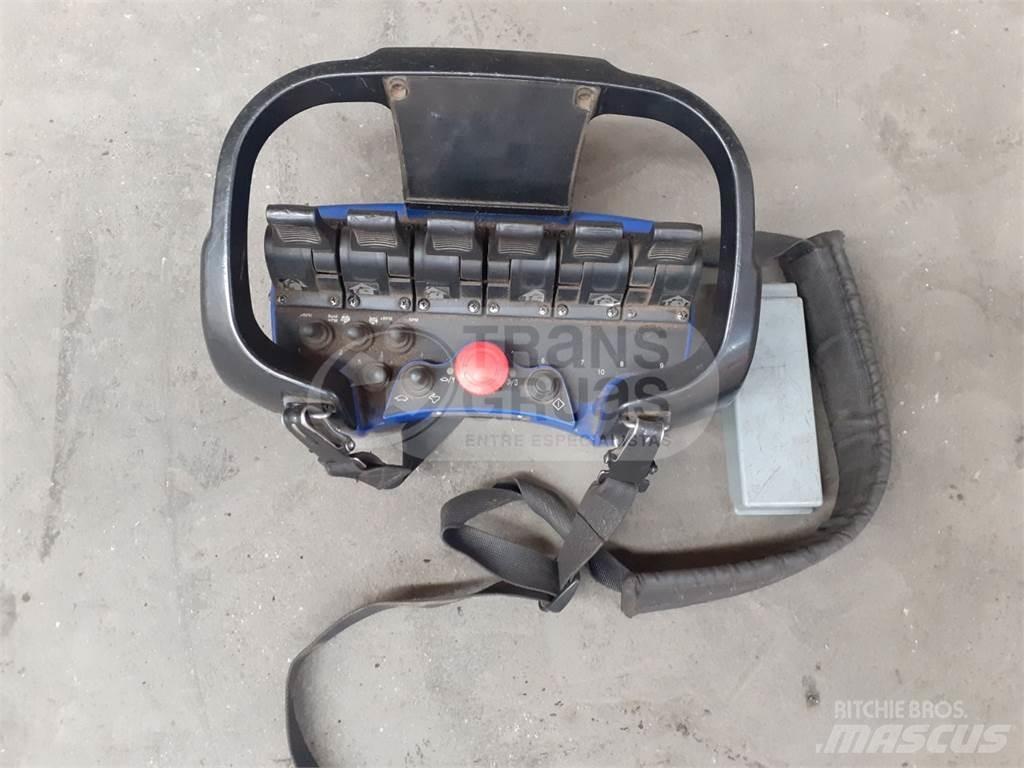 MKG HLK 770 HP 随车折臂吊