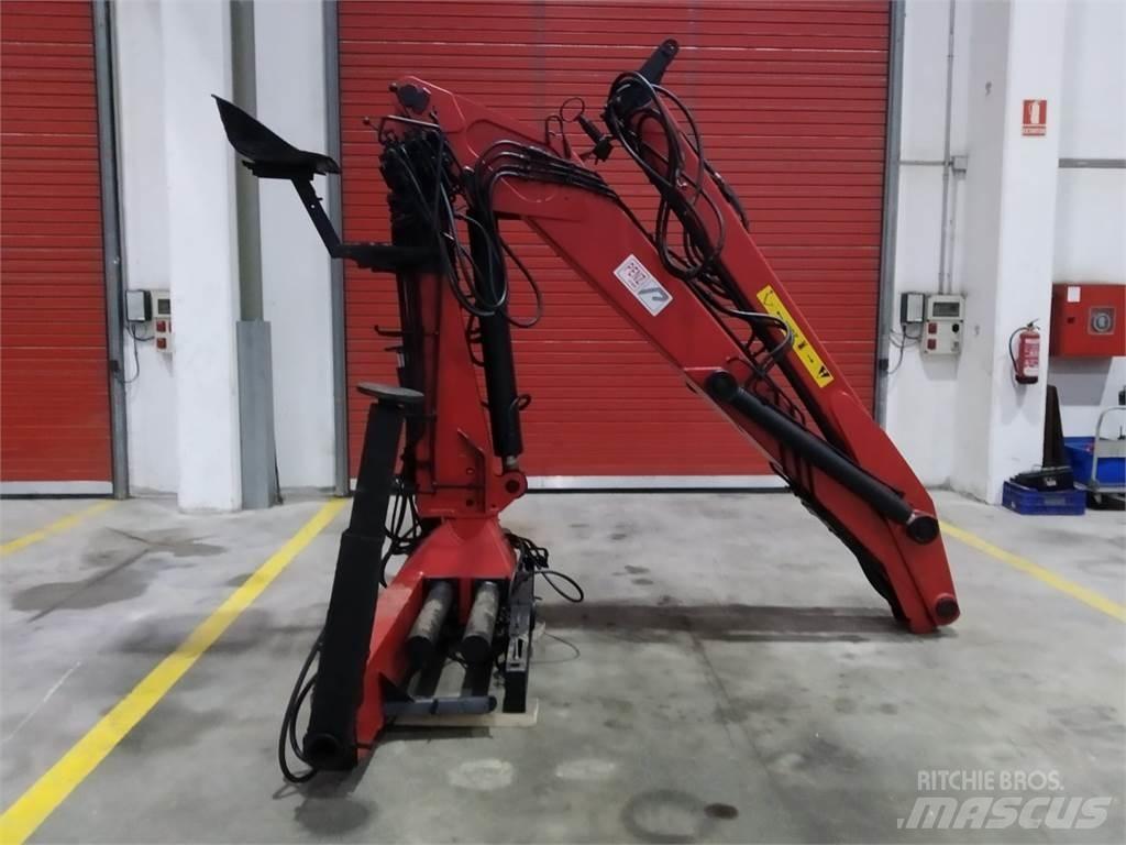 Penz 9100H 起重机和装载机