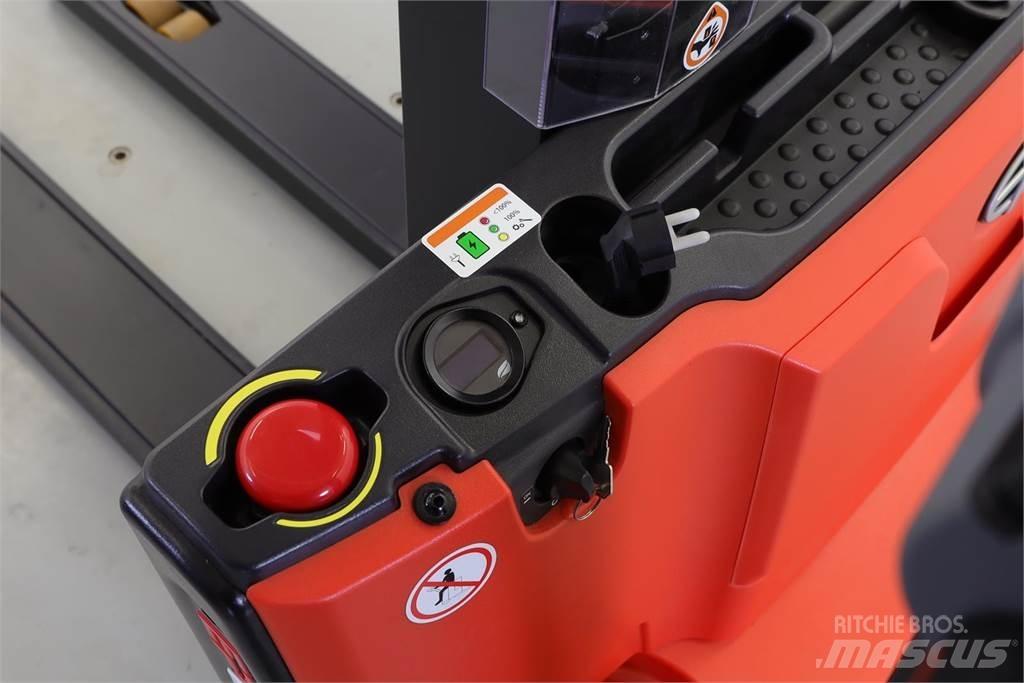 EP ESA121-M 手推堆垛车