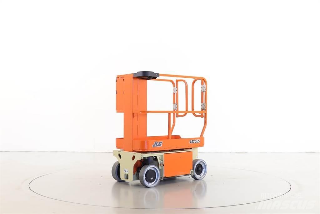 JLG 1230ES 客货电梯