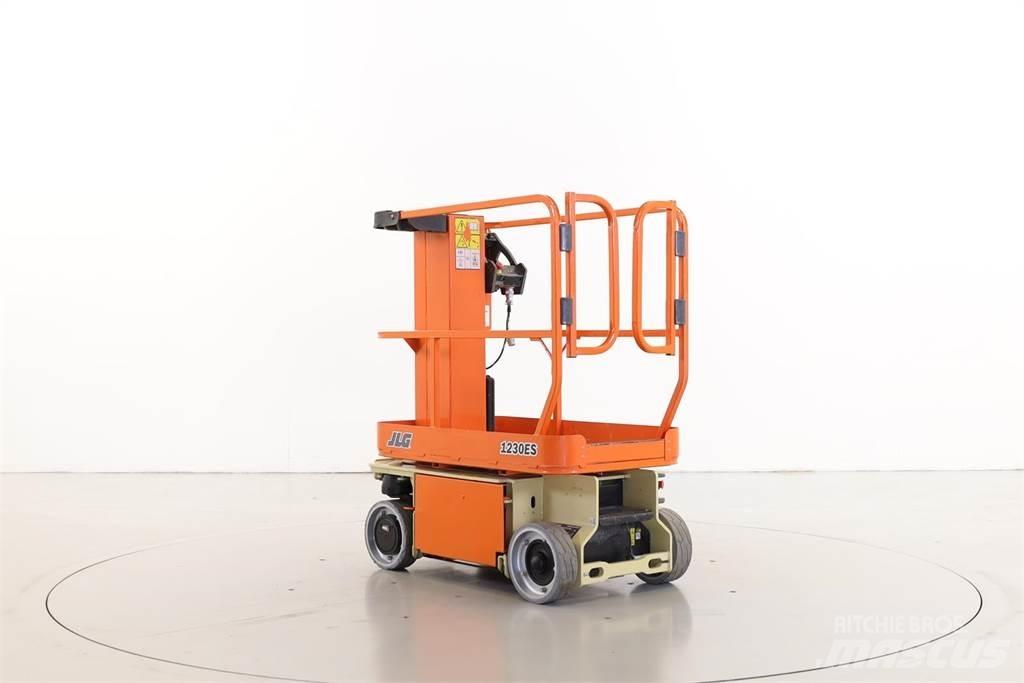 JLG 1230ES 客货电梯