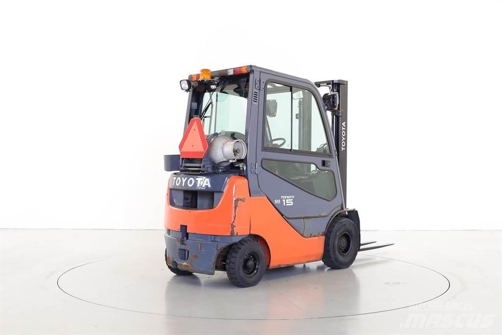 Toyota 02-8FGF15 天然气叉车