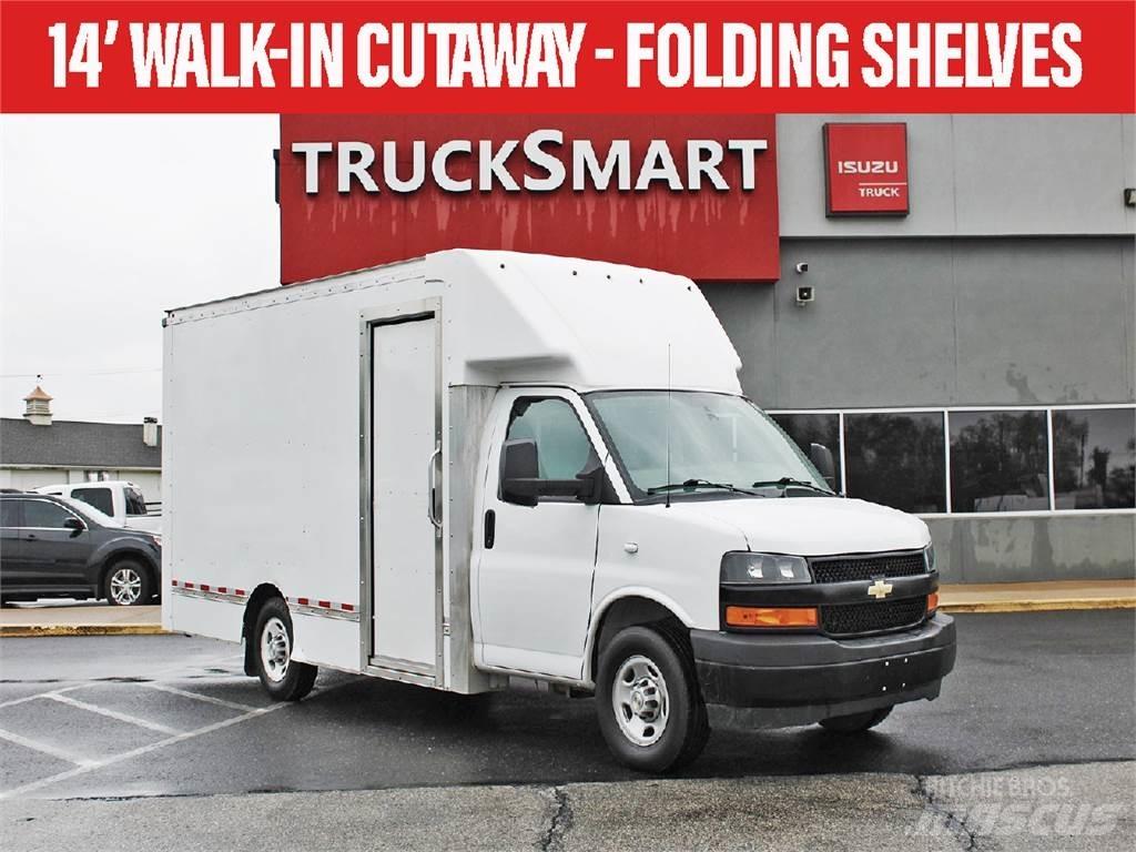 Chevrolet 3500 大型面包车