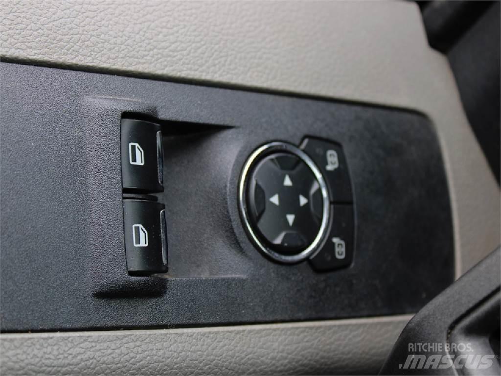 Ford F550 车载式高空作业车