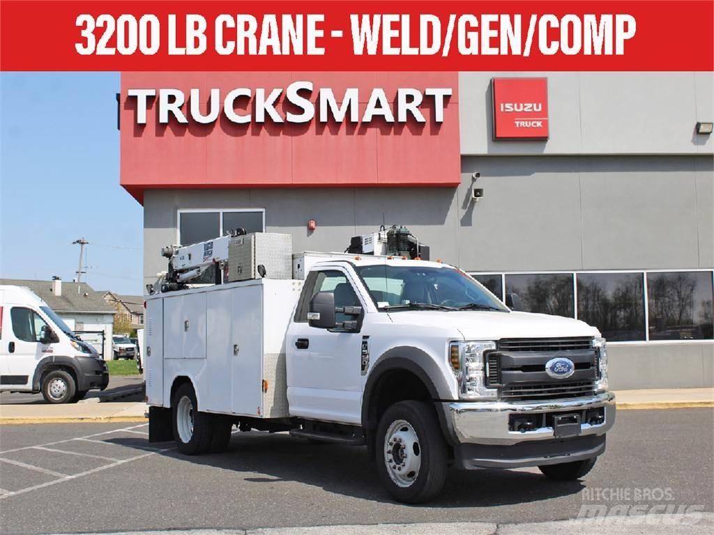 Ford F550 起重车