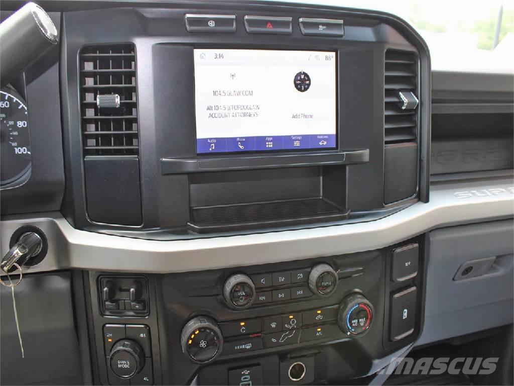 Ford F550 工程吊钩车