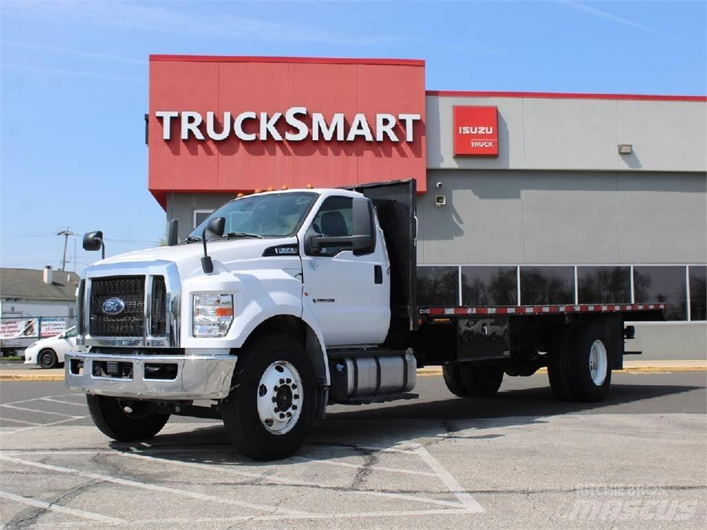 Ford F650 平板栏板货车