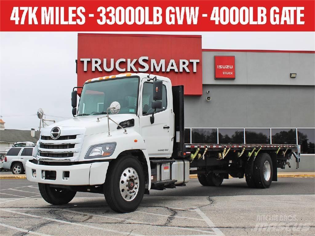 Hino 338 平板栏板货车