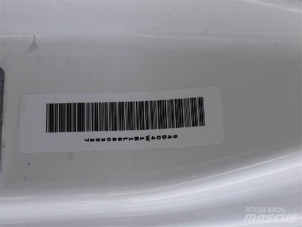 Isuzu NPR-HD 大型面包车