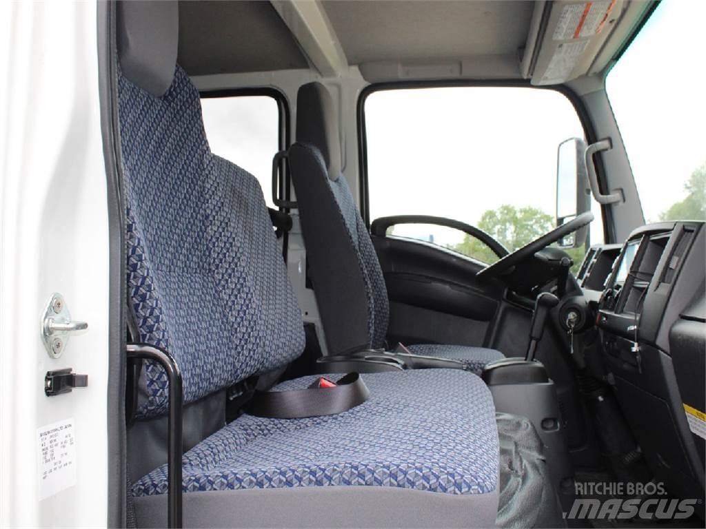 Isuzu NPR-HD 厢式货车