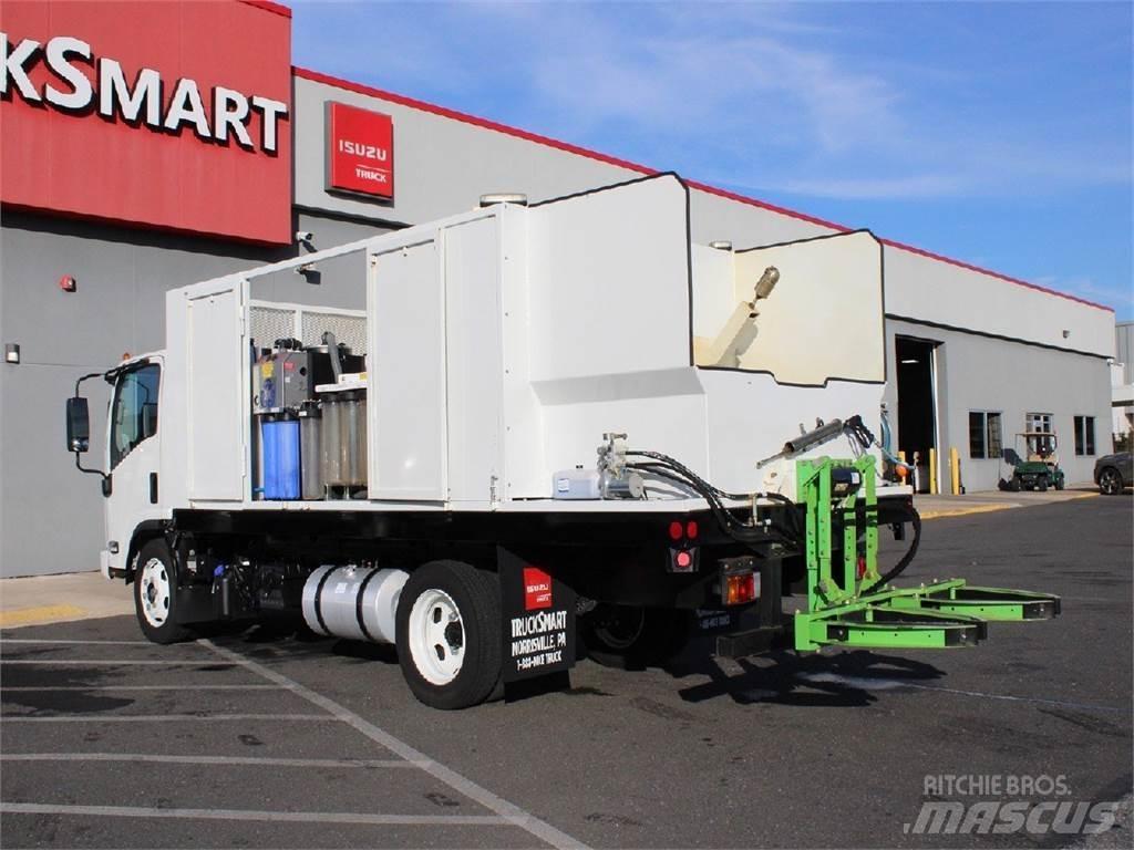 Isuzu NRR 垃圾车