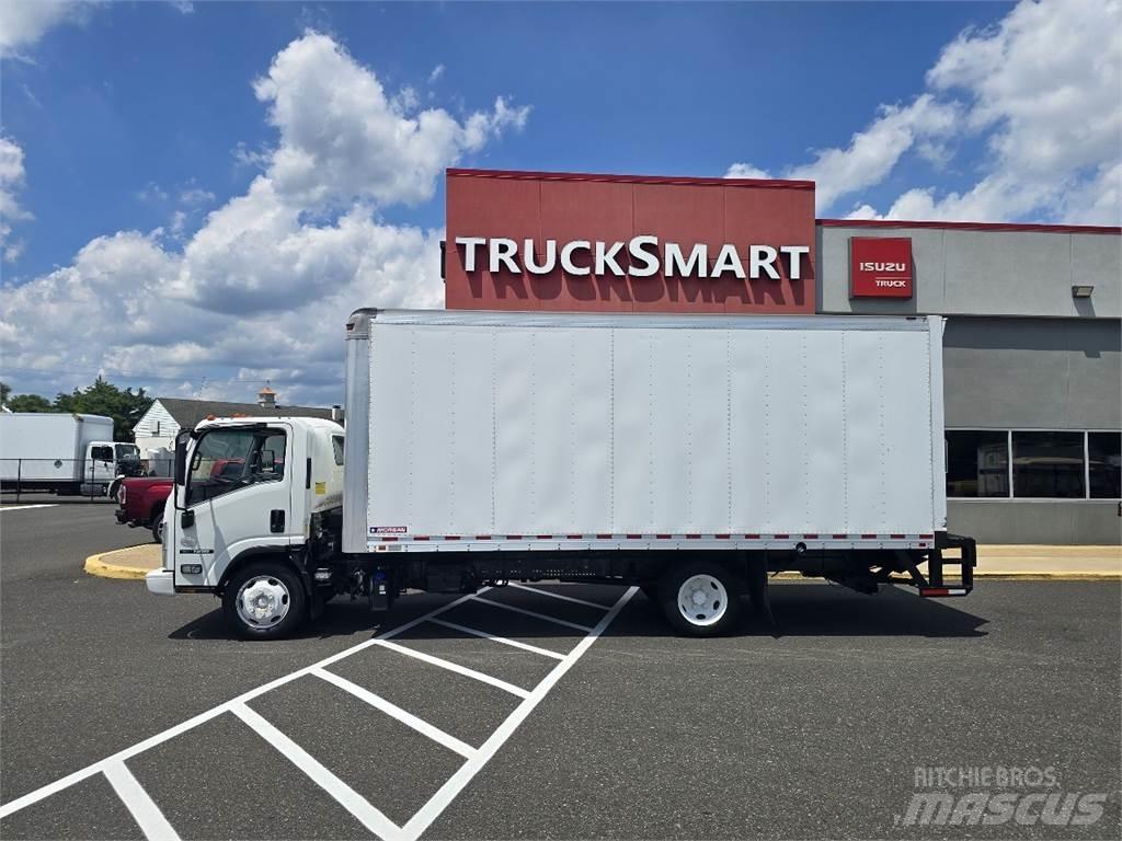 Isuzu NRR 厢式货车
