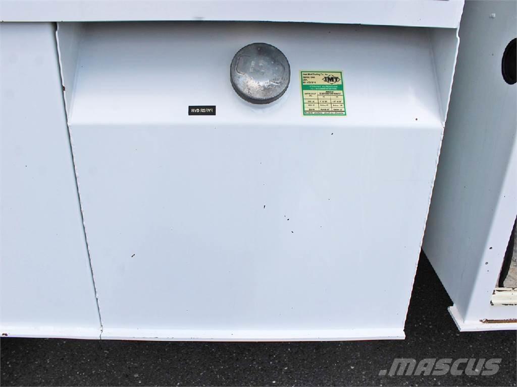 Kenworth T370 油罐车