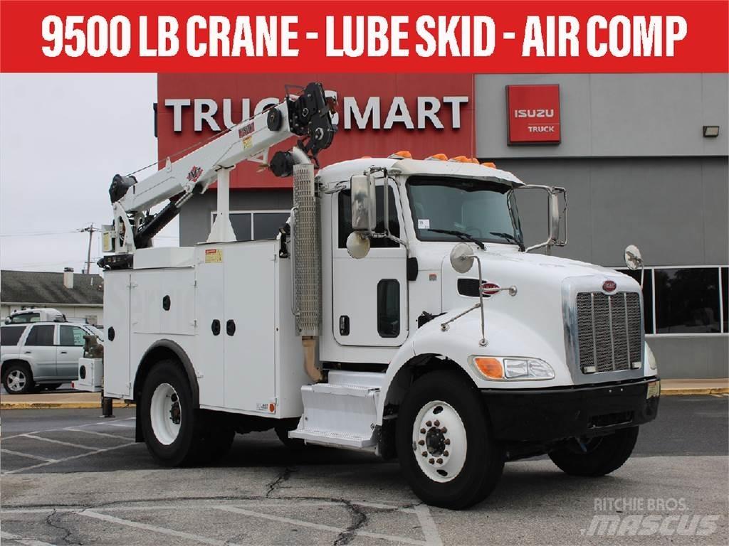 Peterbilt 337 起重车