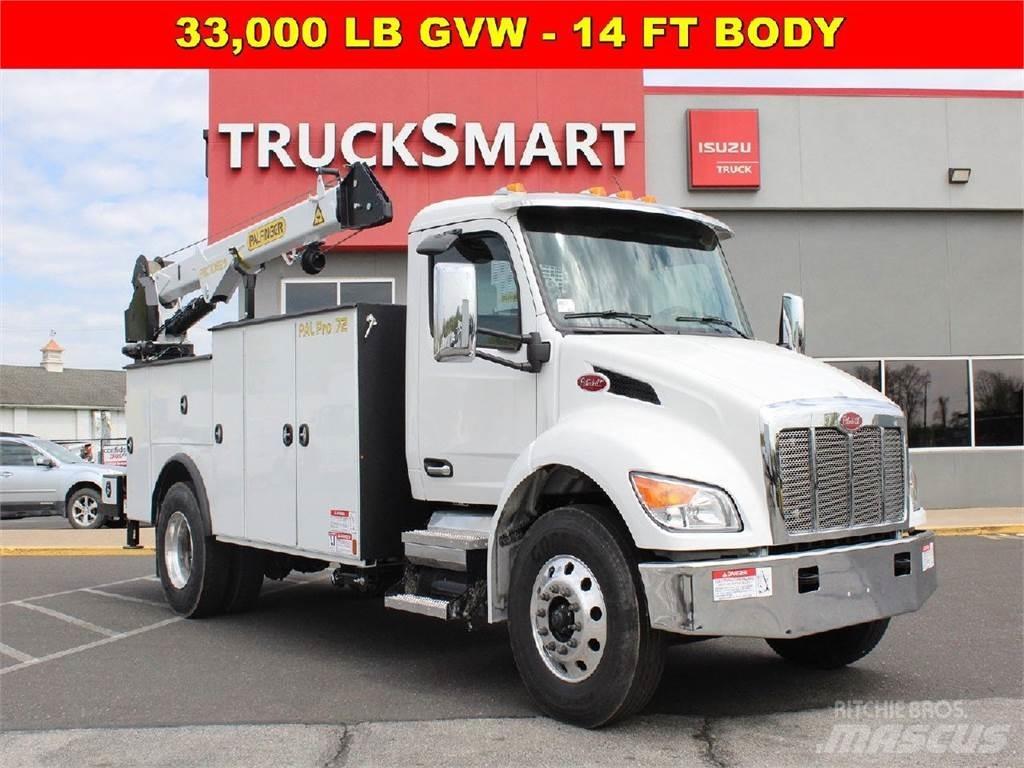 Peterbilt 537 救援车