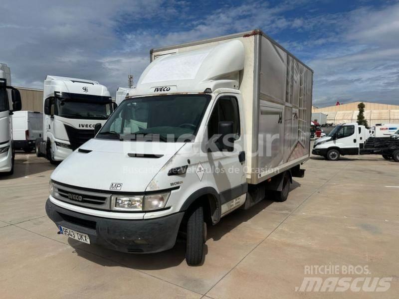 Iveco 35C14 商务面包车