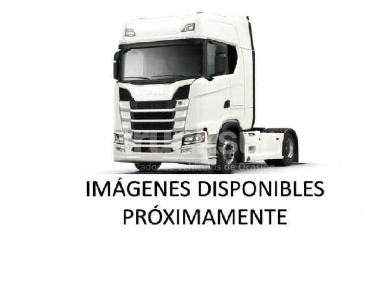 Scania R450 牵引车