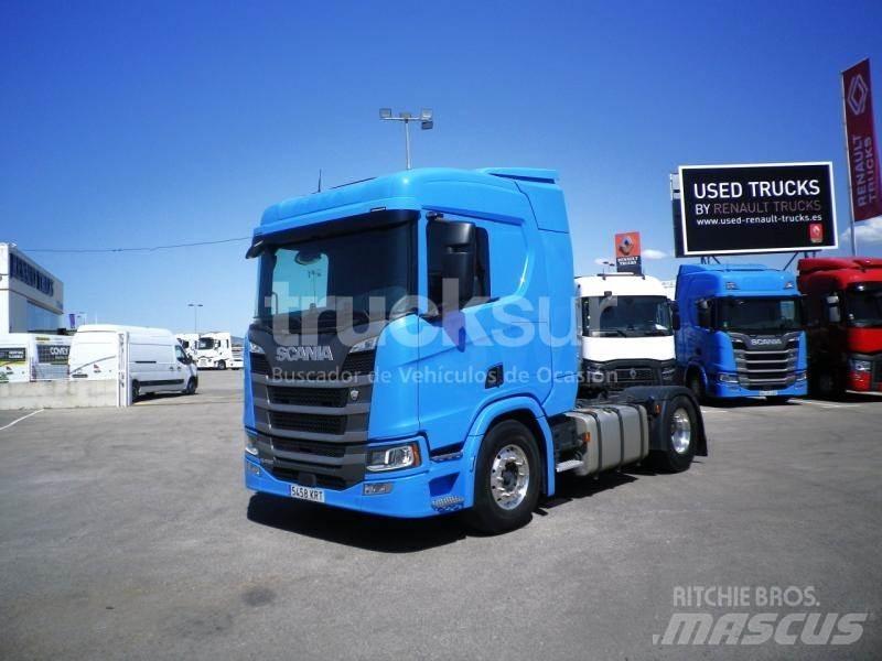 Scania R450 牵引车