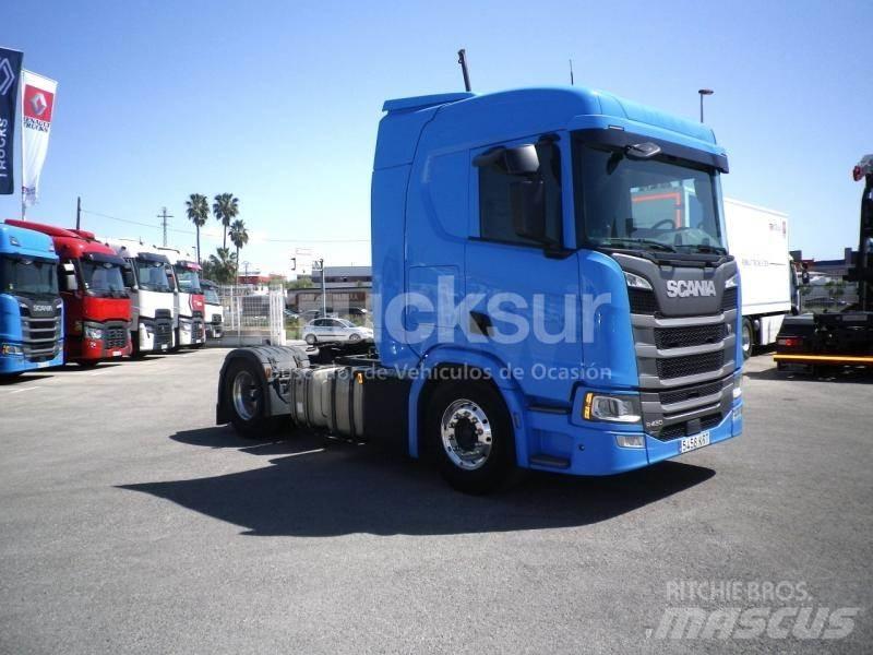 Scania R450 牵引车