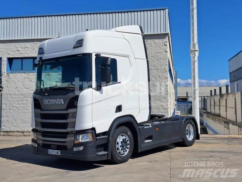 Scania R450 牵引车