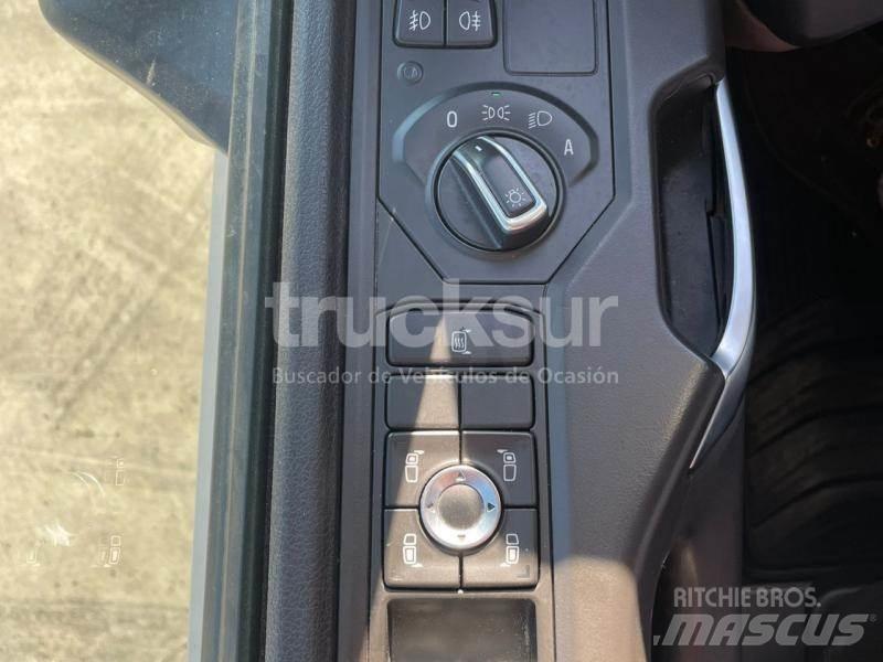 Scania R450 牵引车