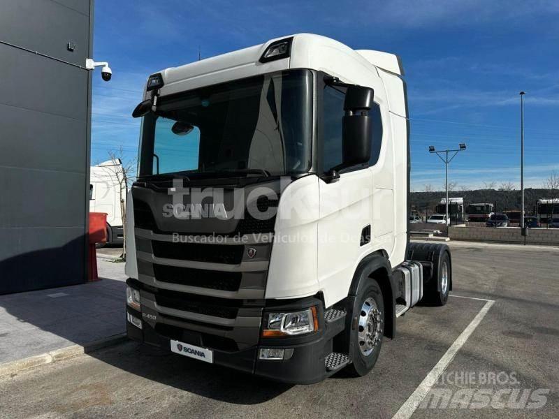 Scania R450 牵引车