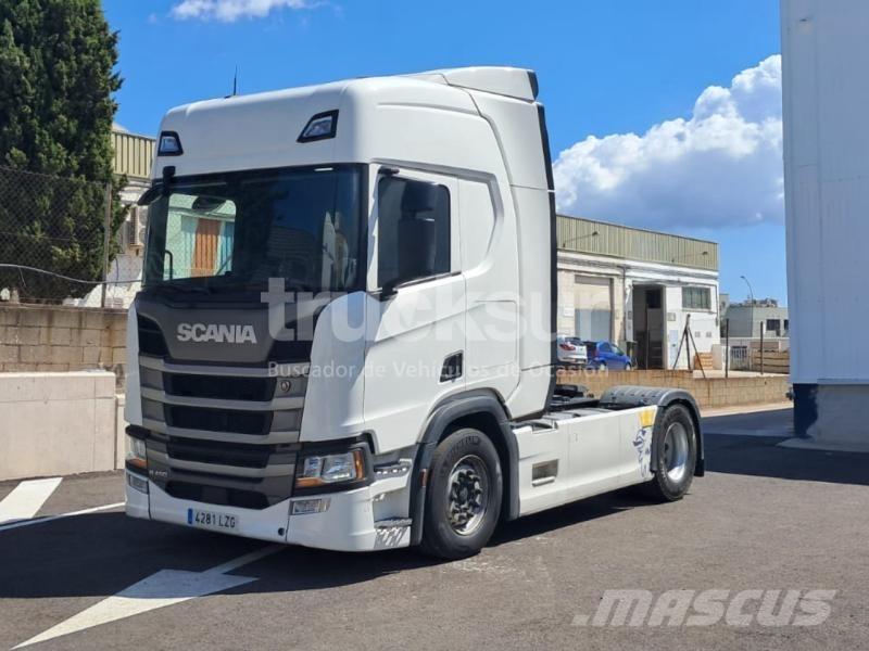 Scania R450 牵引车