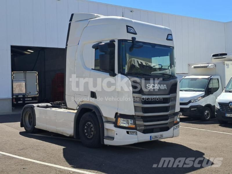 Scania R450 牵引车