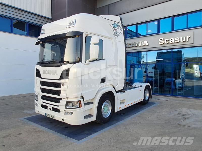 Scania R450 牵引车