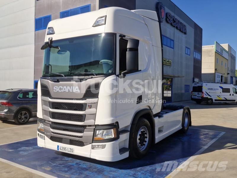Scania R450 牵引车