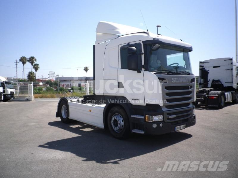 Scania R490 牵引车