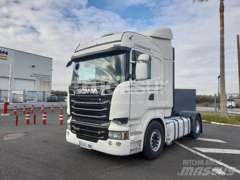 Scania R520 牵引车