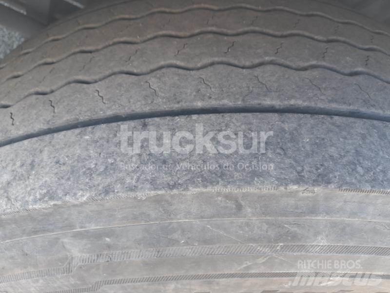 Scania R520 牵引车