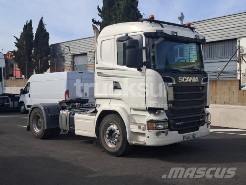Scania R580 牵引车