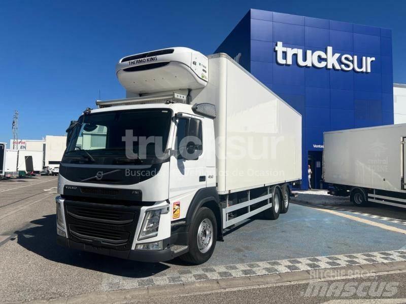 Volvo FM450 冷藏车