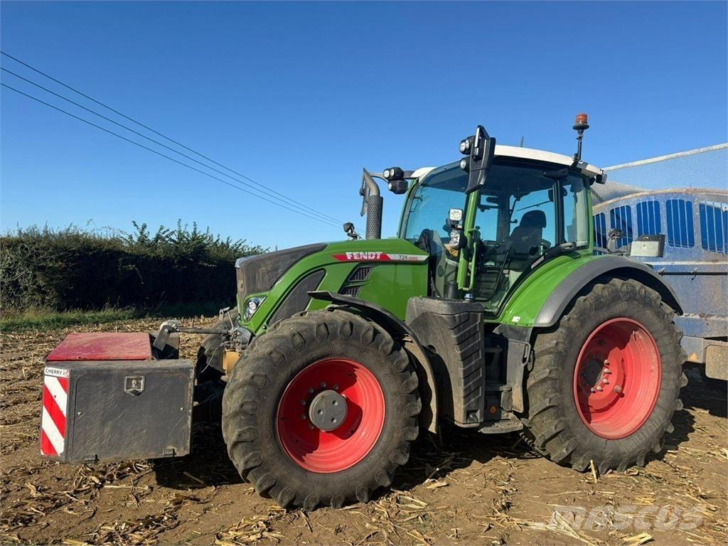 Fendt 724 拖拉机/农用车