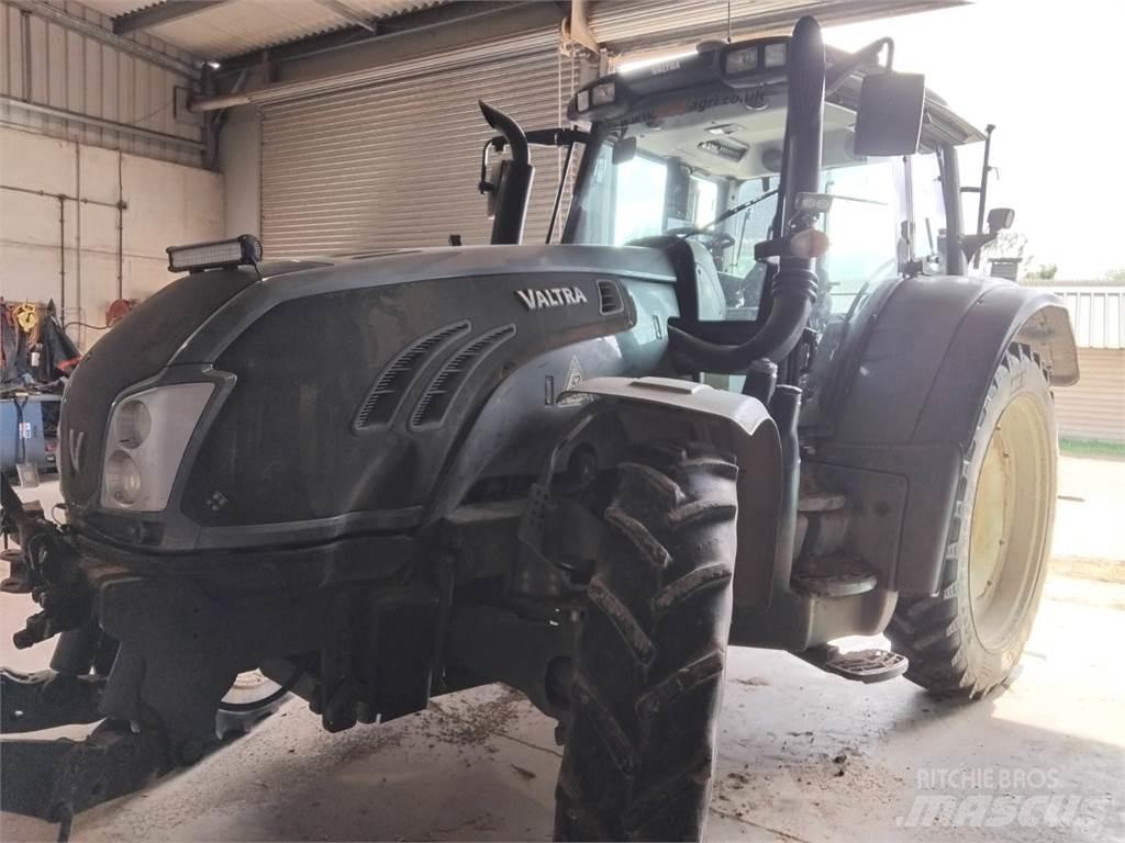 Valtra T183V 拖拉机/农用车