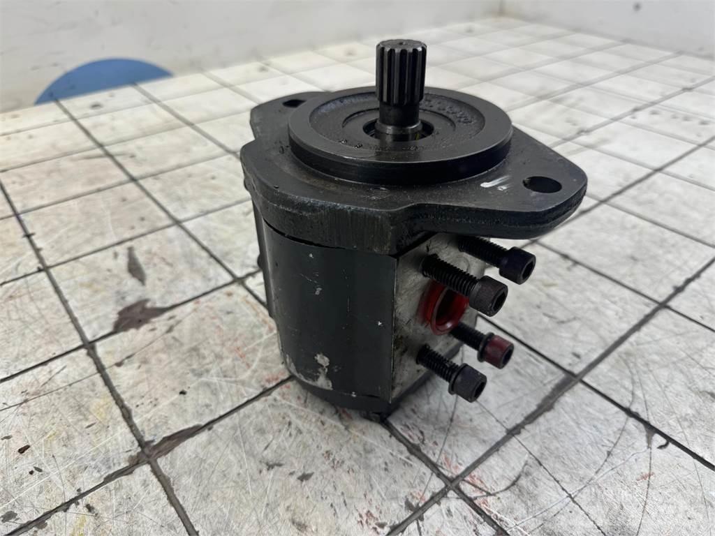  Gear pump 起重机配件设备